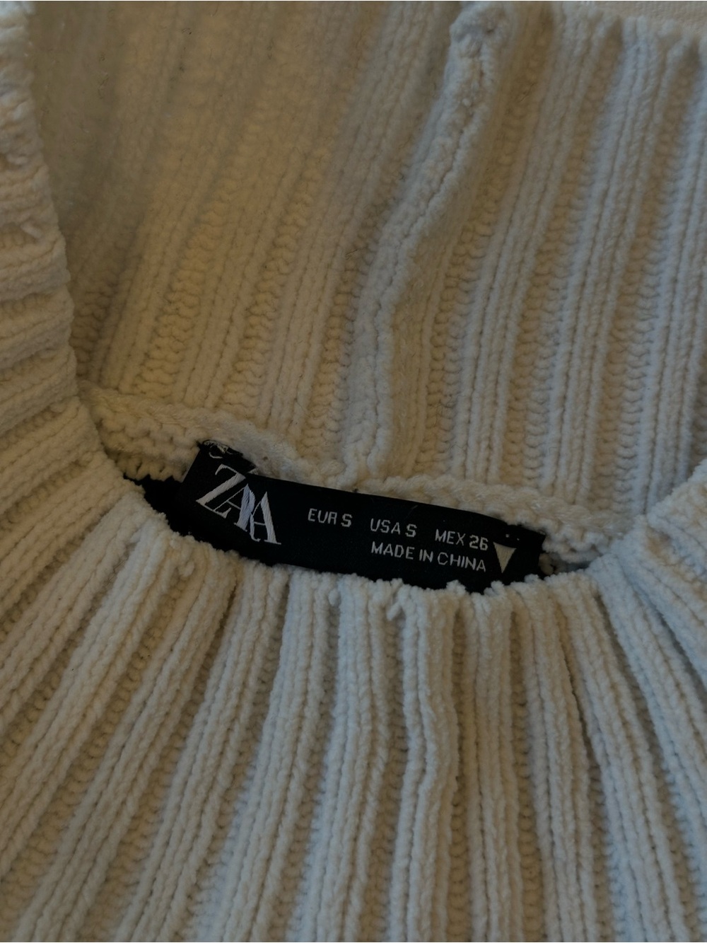 Zara: Striped Cropped Knit Sweater in Black and White - Picture 5 of 5